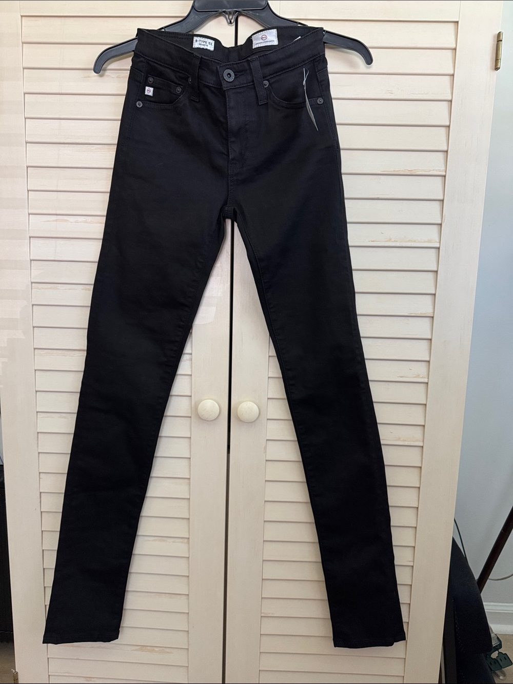 Black cigarette fit AG  women’s Jeans - 22x32 black